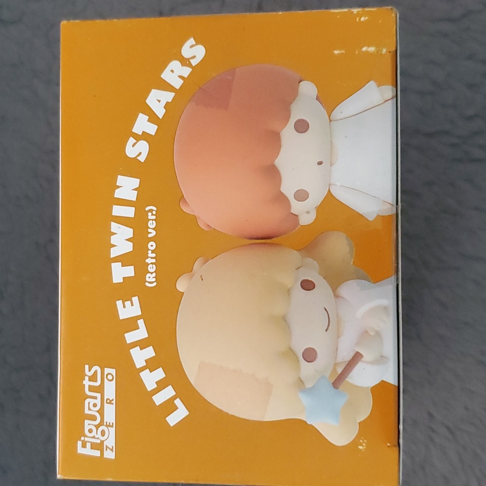 LITTLE TWIN STARS